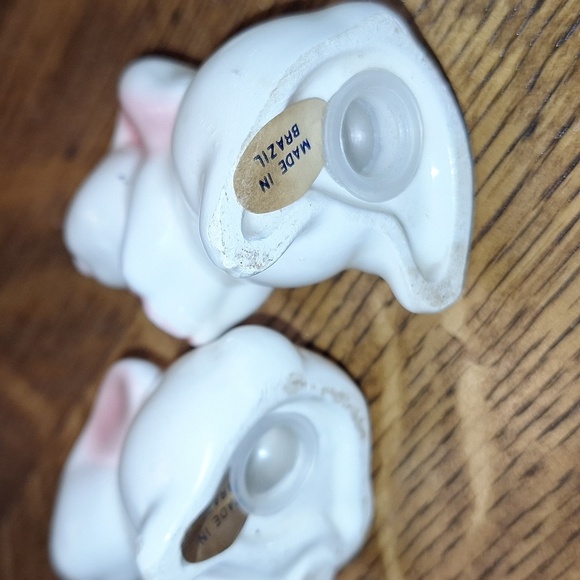 Vintage 1983 Avon Bunny Rabbit Salt and Pepper Shakers-Napkin Holder - Picture 3 of 9
